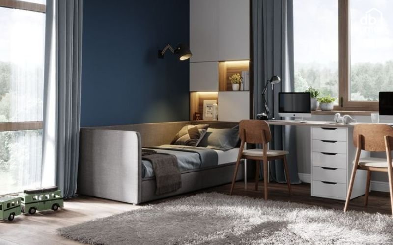 Rèm cửa và thảm trải sàn phù hợp giúp làm mềm mại không gian phòng ngủ màu xanh nước biển