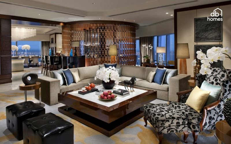 Phòng khách được thiết kế theo phong cách sang trọng, kết hợp nội thất cao cấp và đường nét tinh tế, tạo nên không gian đẳng cấp và quý phái